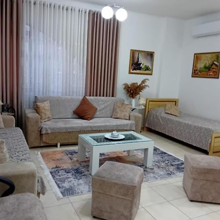 Enel Apartment City Center Sarande Exterior photo